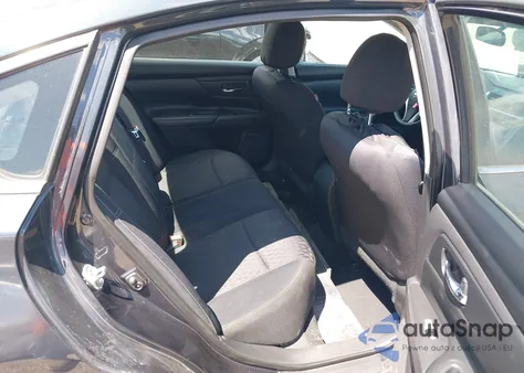 2016 Nissan Altima 2.5/2.5 S/2.5 Sl/2.5 Sr/2.5 Sv z USA, uszkodzony, nr VIN 1N4AL3AP9GC235276